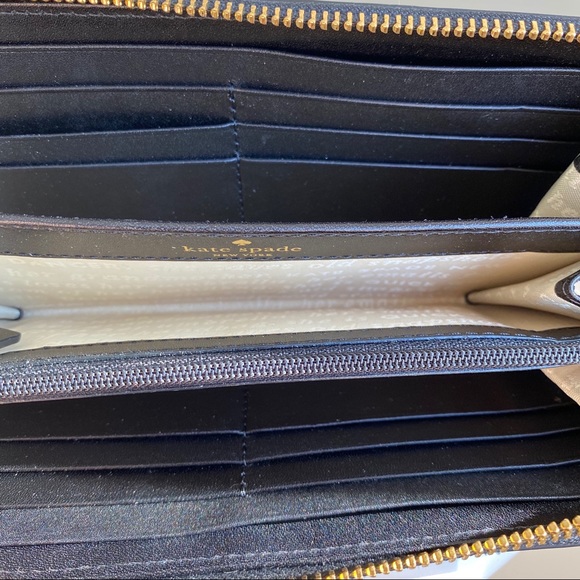 Kate Spade Ziparound Wallet - Picture 4 of 4